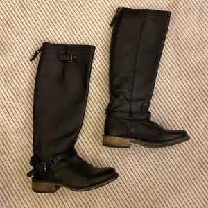 Steve Madden black leather rustic riding boots, like new condition, size 6